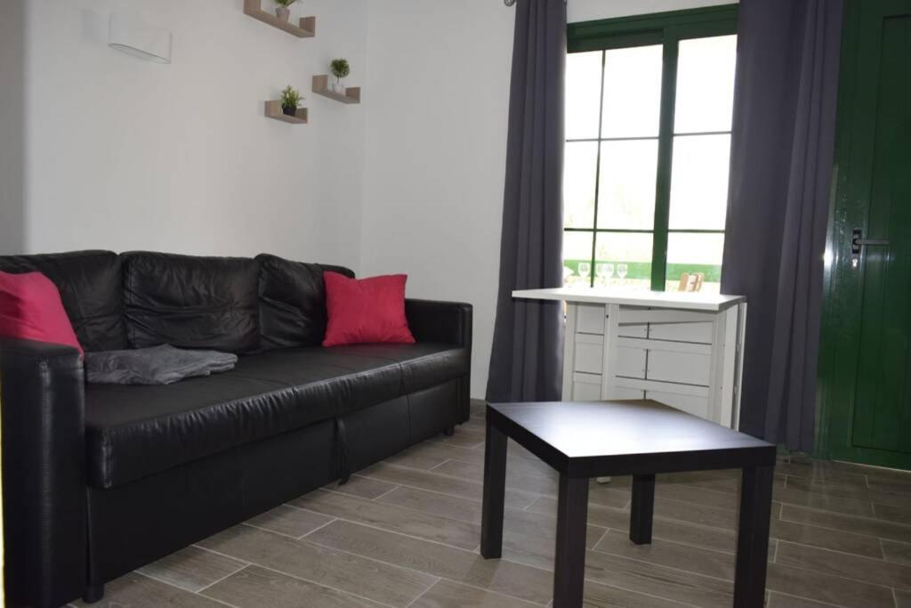Appartement Bouganville Rez-De-Chaussee Wifi Costa De Antigua Buitenkant foto